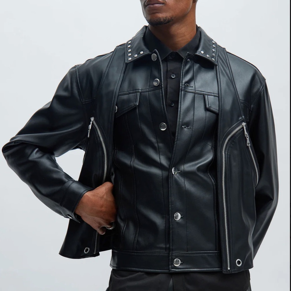 Men's Sleek Black Zip Vest - Picture 4 of 6